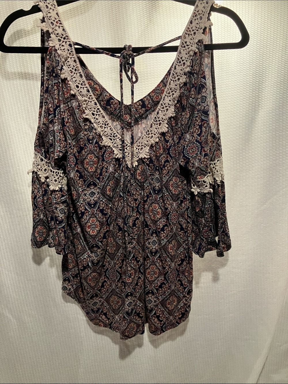 Cold-Shoulder Paisley Blouse with Crochet Trim - Navy - Picture 10 of 10